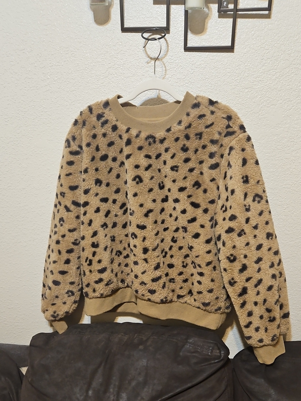 Workshop Republic Clothing Faux Fur Cheetah Print Pullover - Tan/Black